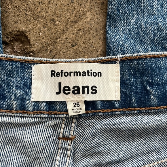 Reformation Cynthia High Rise Jean - Picture 2 of 4